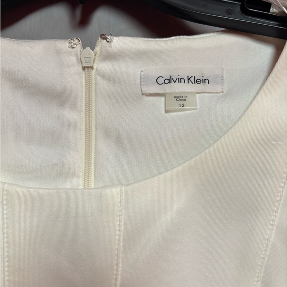 Calvin Klein NWT White/Purple Floral Sleeveless Dress Fully Lined Size 12 - Picture 2 of 4